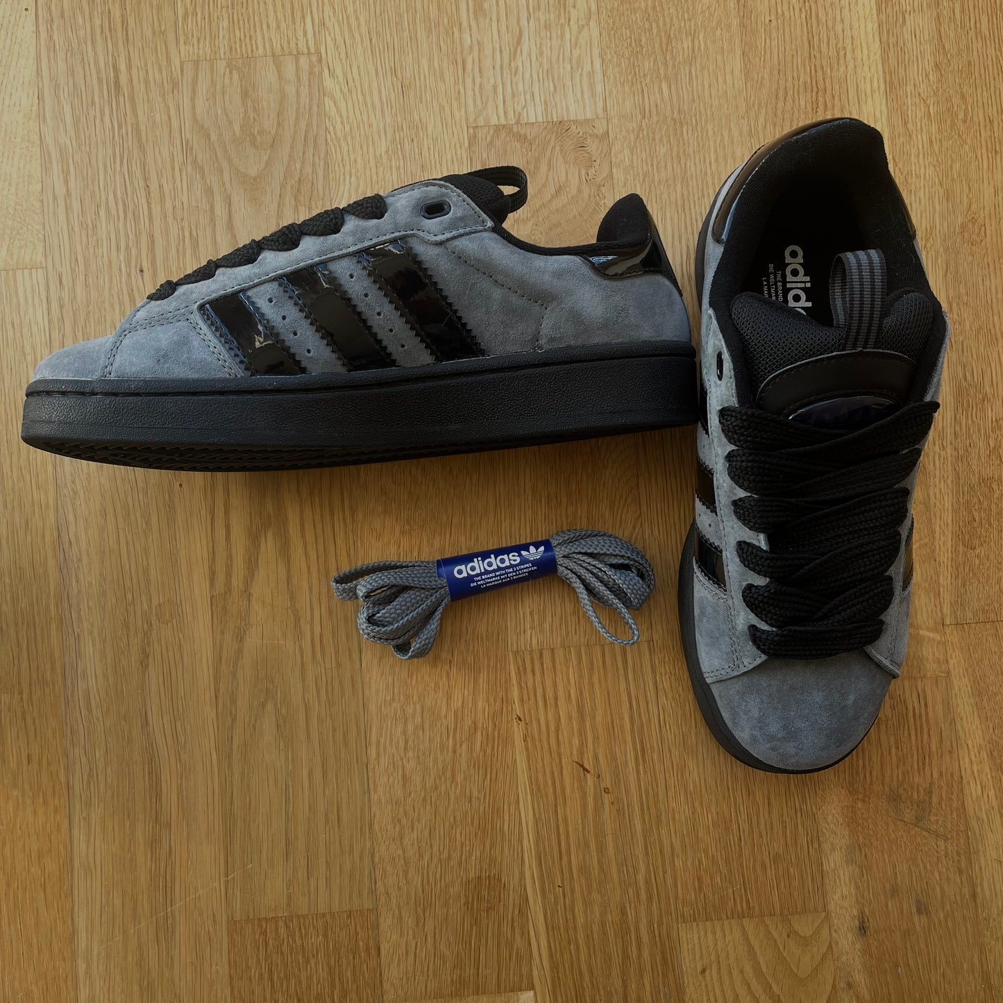 Adidas Campus 00s